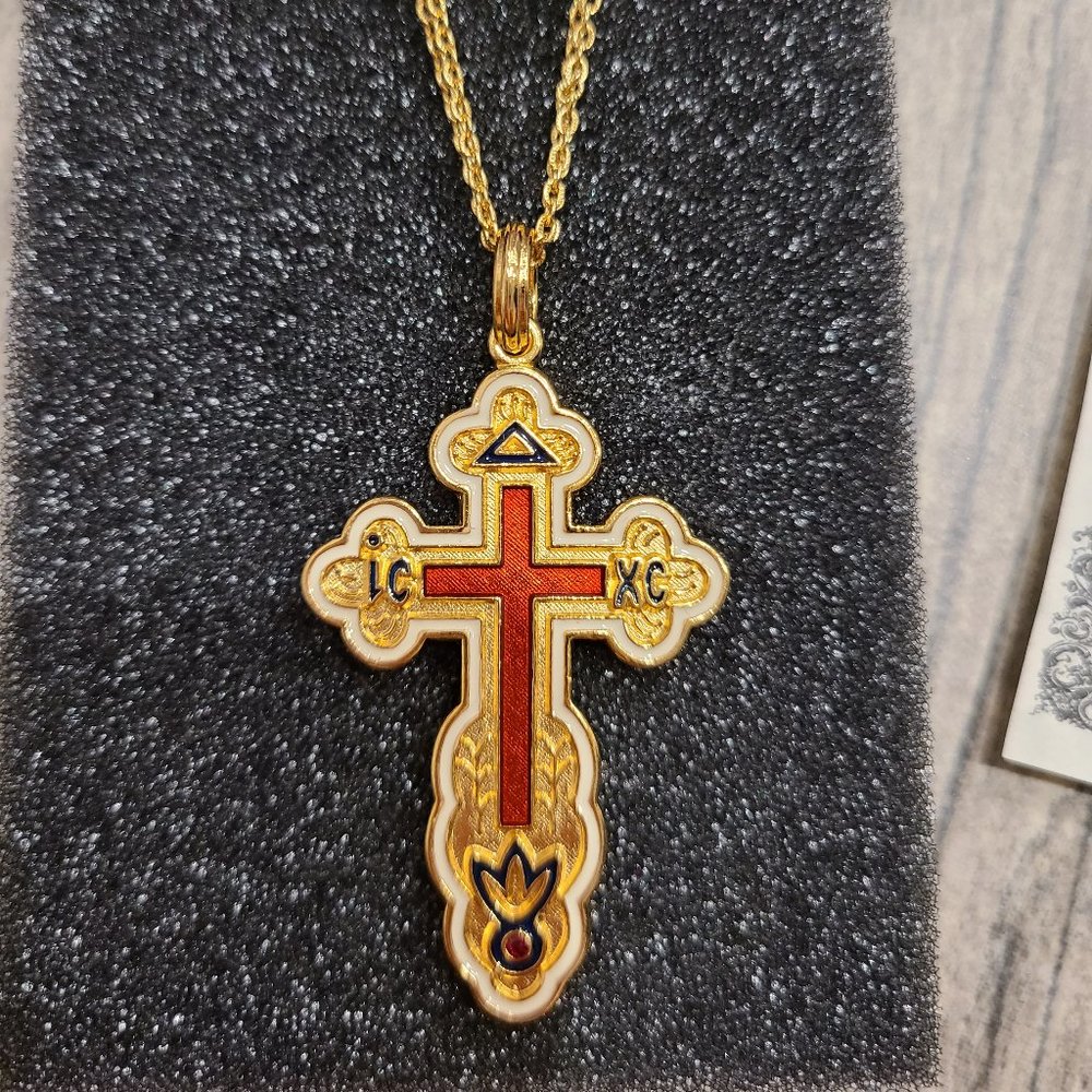 Camrose and Kross cross necklace - Picture 2 of 8
